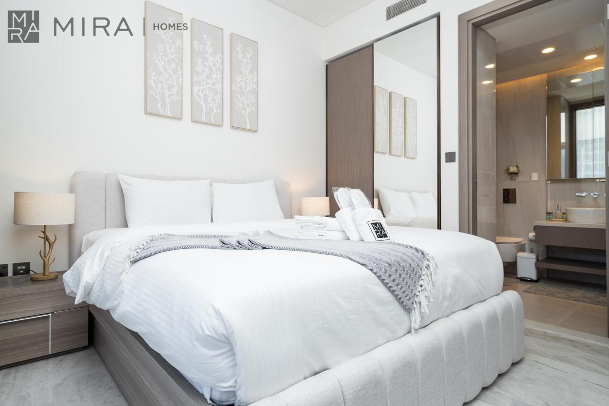 Apartment Stylish 1br In Peninsula Five Views & Pool