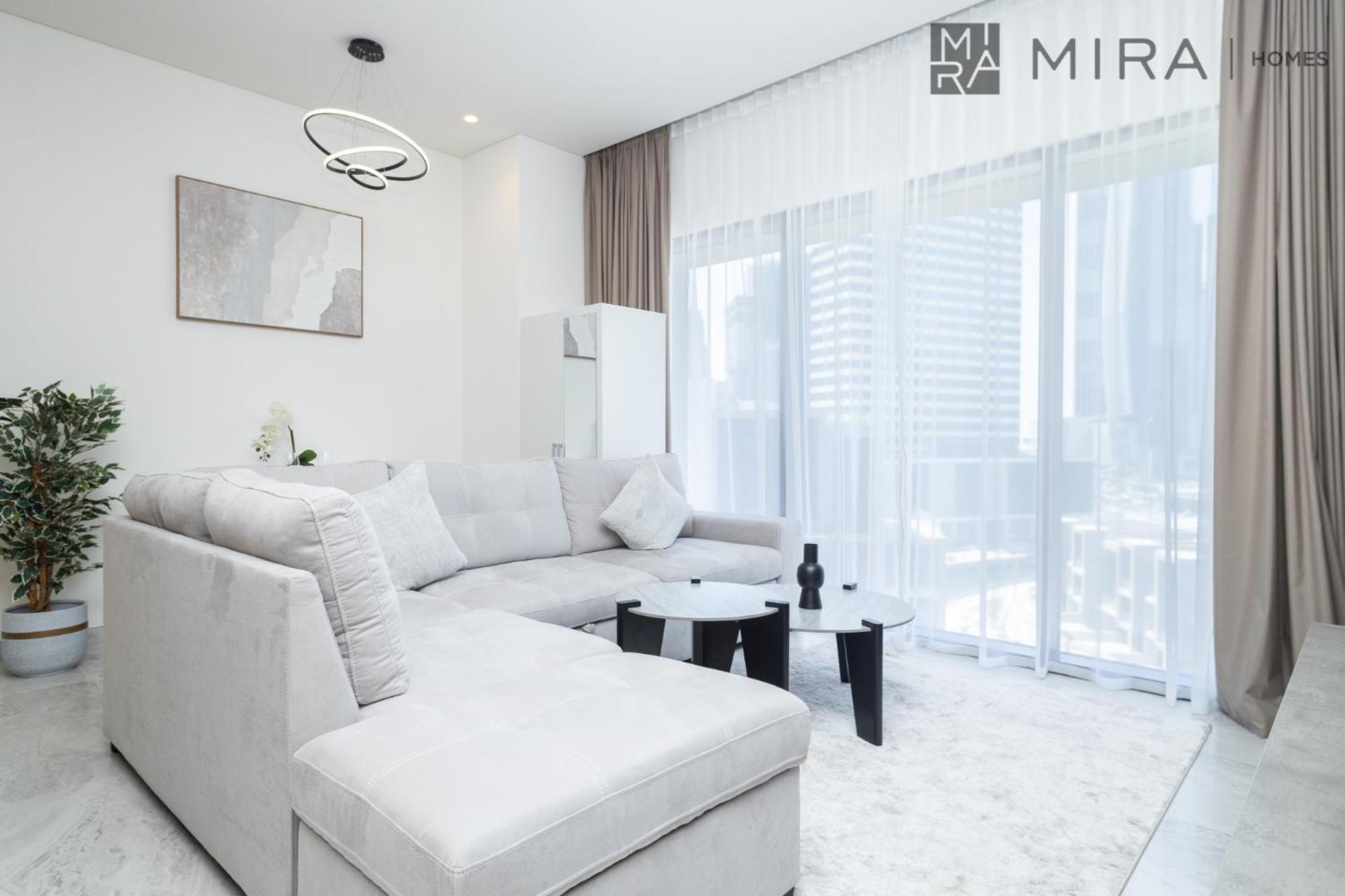 Stylish 1br In Peninsula Five Views & Pool *