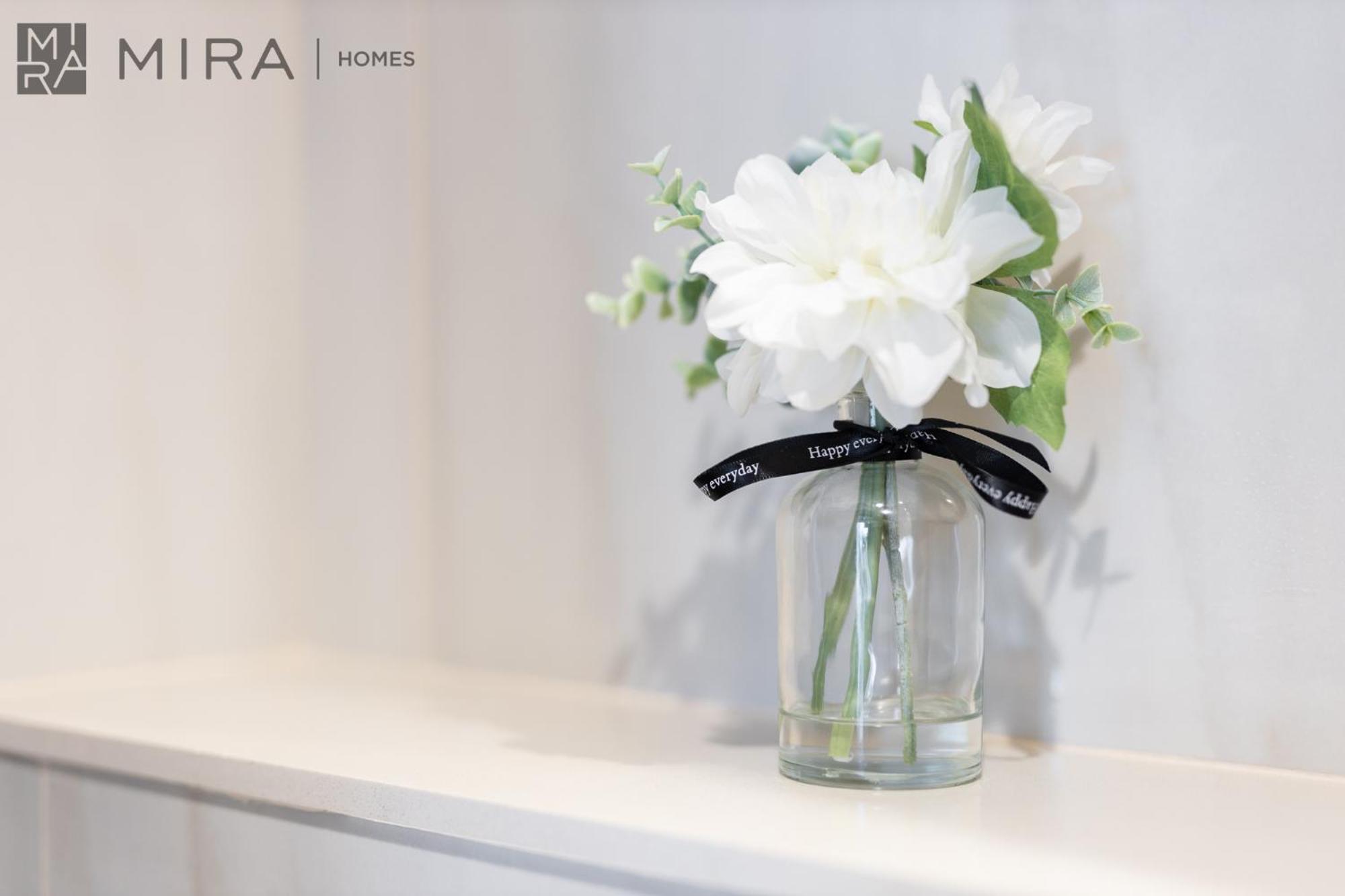 Stylish 1br In Peninsula Five Views & Pool *