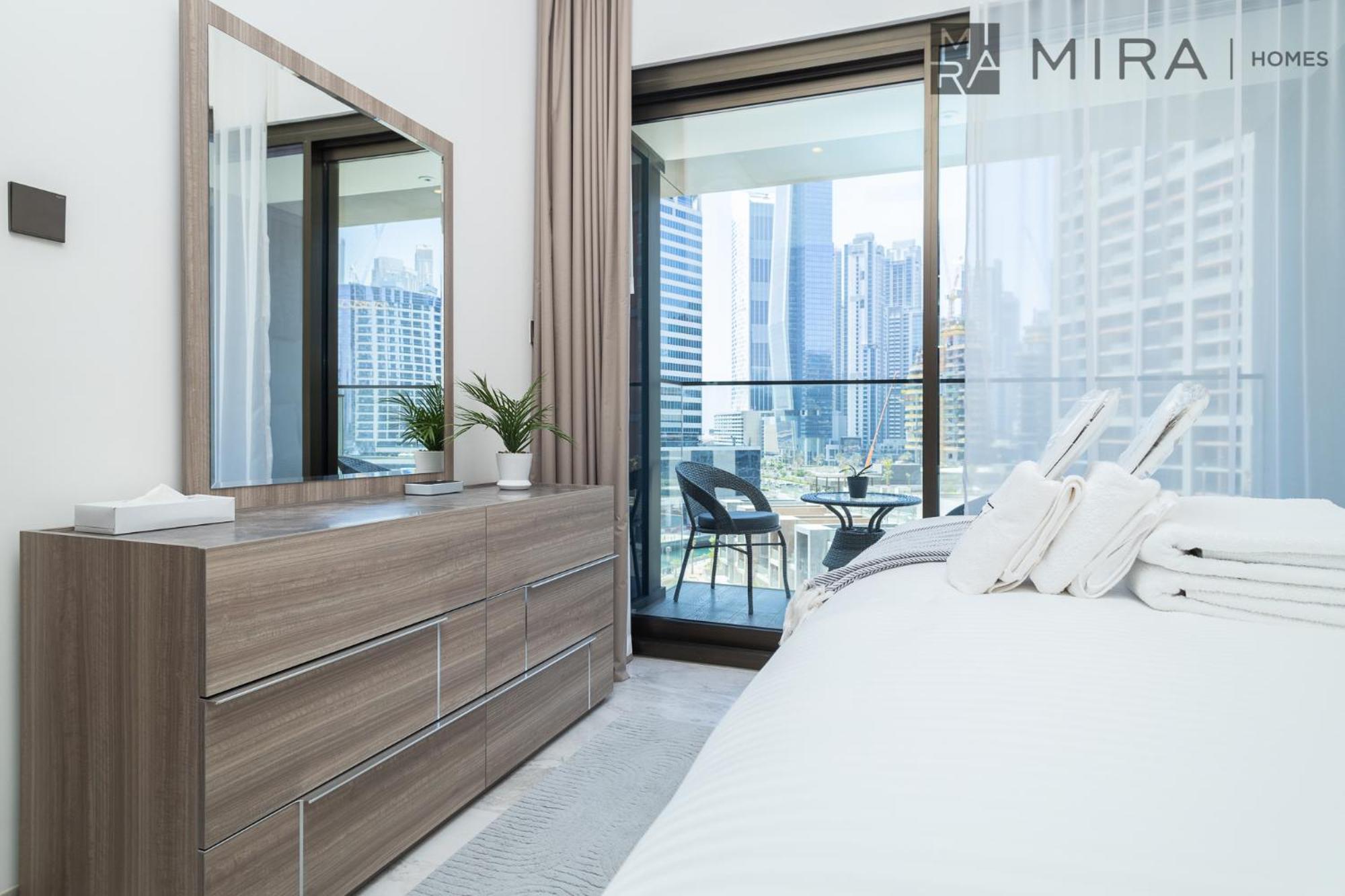 Stylish 1br In Peninsula Five Views & Pool *